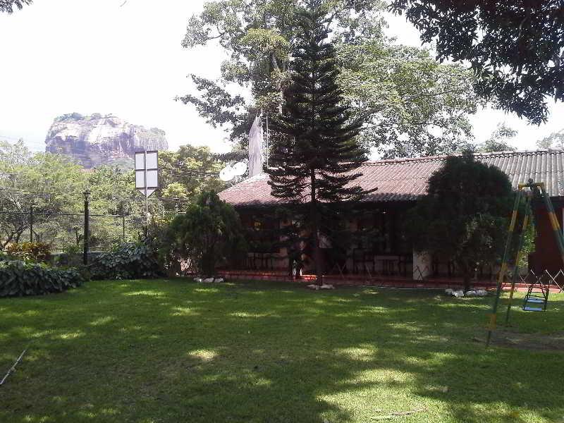 Sigiriya Rest House Esterno foto